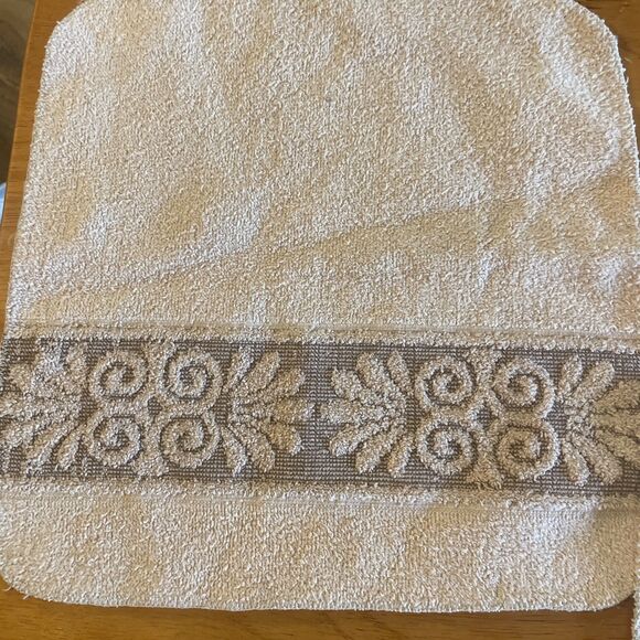 2 Vintage Cannon Washcloth Sculpted Tan Brown Decorative Retro MCM Face Cloth - Picture 2 of 6